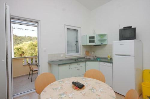 Apartment Zdrelac 8285a