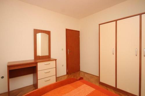 Apartment Banj 8242a