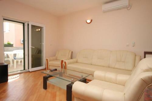 Apartment Banj 8242a