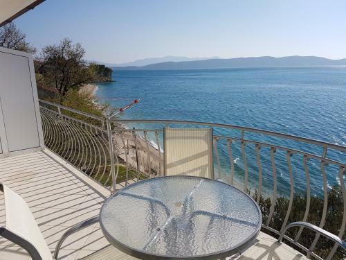 Apartments Maestral