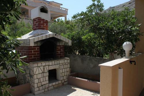 Apartment Metajna 6497e