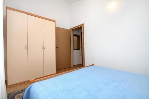 Apartments With A Parking Space Metajna (pag) - 4116