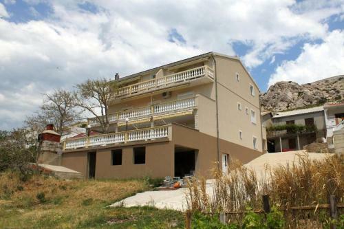 Apartments With A Parking Space Metajna (pag) - 4116