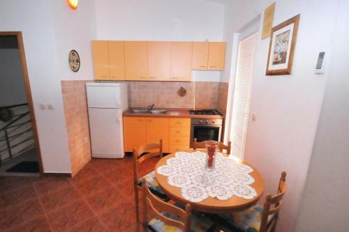 Apartment Metajna 4115b