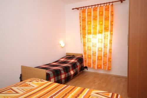 Apartment Metajna 6466c