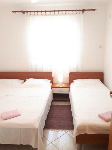 Apartment Metajna 4126a