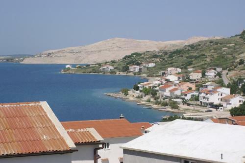 Apartment Metajna 525b