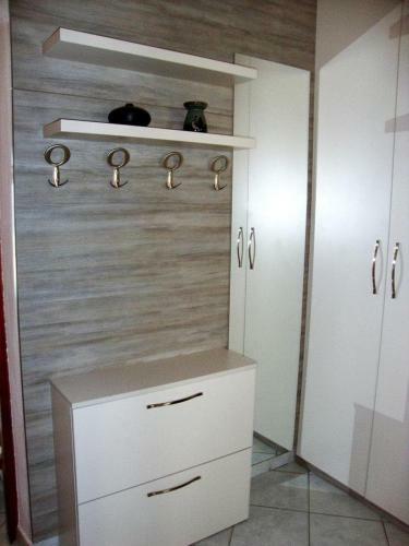 Apartment Metajna 525b