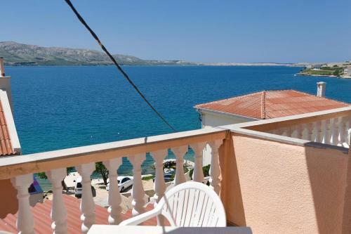 Apartment Metajna 6522e