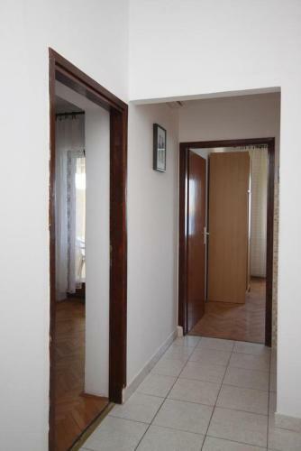 Apartment Metajna 6497d