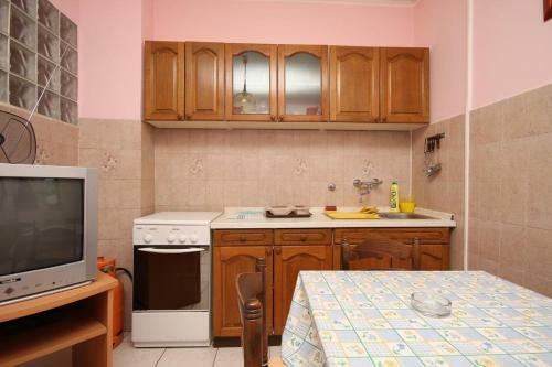 Apartment Metajna 6497c