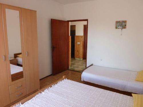 Apartment Metajna 525e