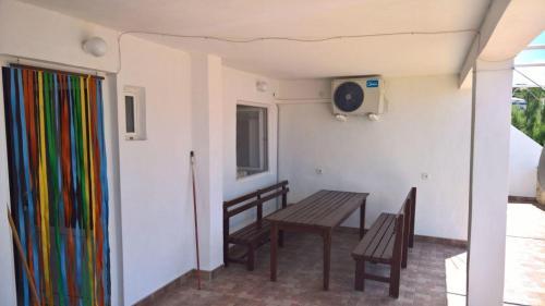 Apartment Metajna 6336f