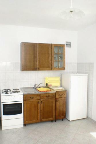 Apartment Metajna 4117a
