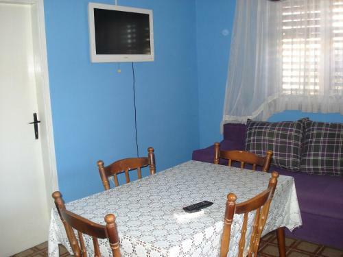 Apartment Silver