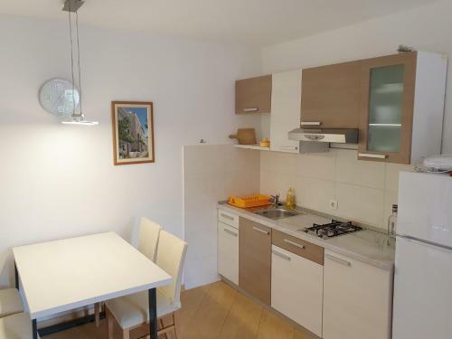 Apartments In Stara Baska/island Krk 34416