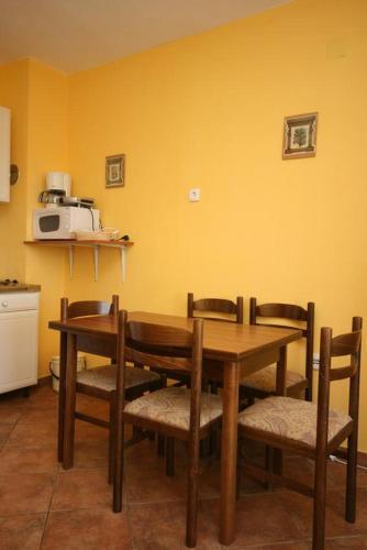 Apartments With A Parking Space Starigrad (paklenica) - 6581