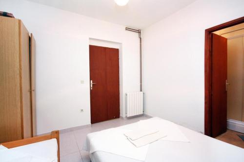 Apartment Stomorska 782a