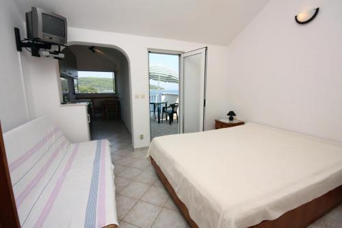 Apartments By The Sea Necujam (solta) - 5182