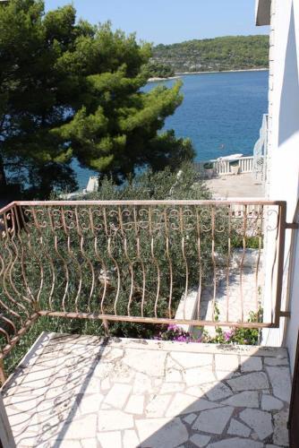 Apartments By The Sea Necujam (solta) - 5162