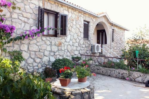 Apartments By The Sea Necujam (solta) - 5208