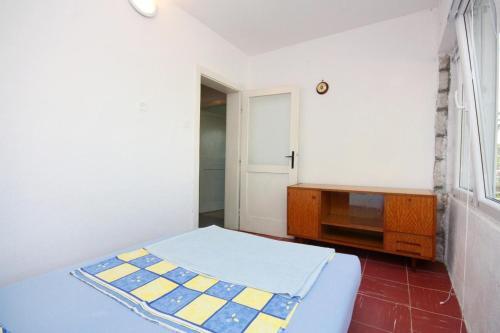 Apartments By The Sea Necujam (solta) - 5186