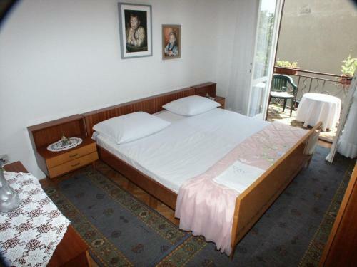 Apartments By The Sea Sucuraj (Hvar) - 578
