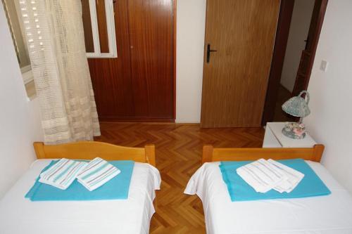 Apartment Supetar 13180c