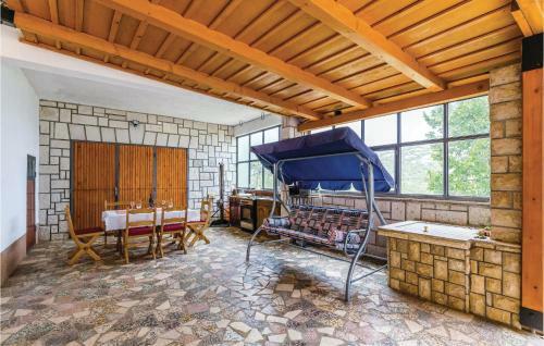 Apartment Lopci I