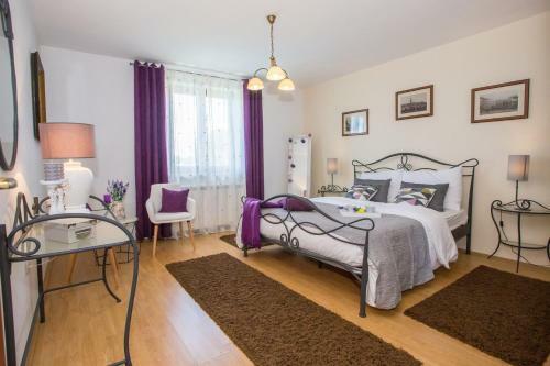 Villa Leon, Wonderful Family Apartment With Pool