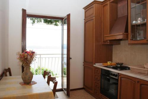 Apartments By The Sea Stanici (Omis) - 1028