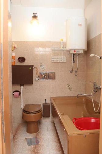 Apartments By The Sea Stanici (Omis) - 1028