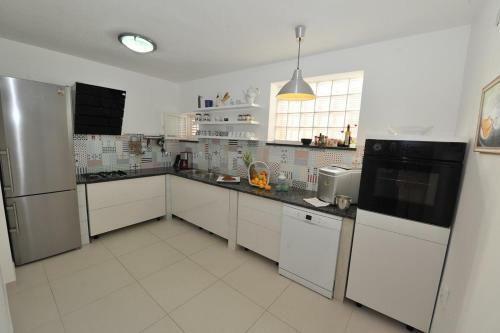 Seaside Holiday House Stanici (omis) - 1133