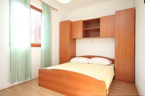 Apartments By The Sea Kraj (pasman) - 8247