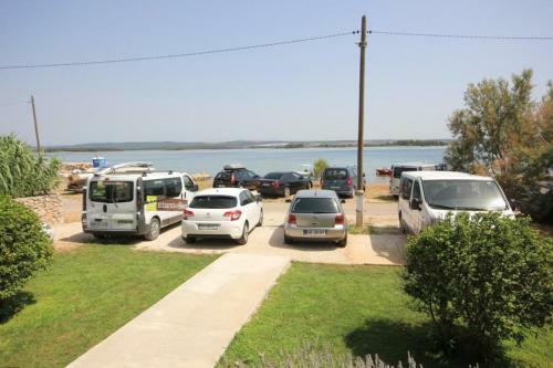 Apartments By The Sea Kraj (pasman) - 8247