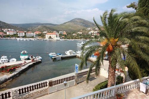 Apartment Seget Vranjica 5160a