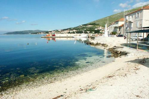 Apartments By The Sea Seget Donji (trogir) - 2041
