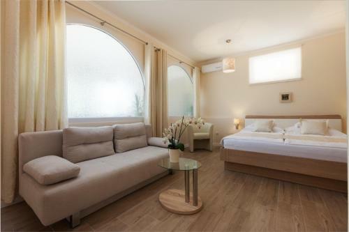 Apartamentos Villa Arany