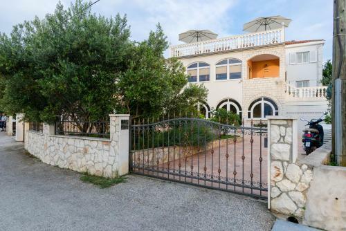 Apartamentos Villa Arany