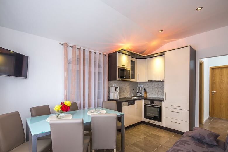 Apartments Slavko