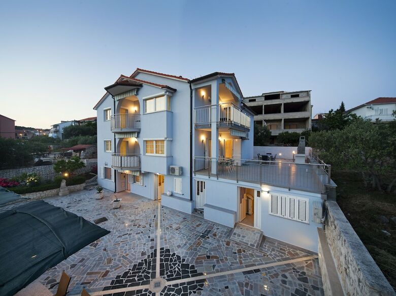 Apartments Slavko
