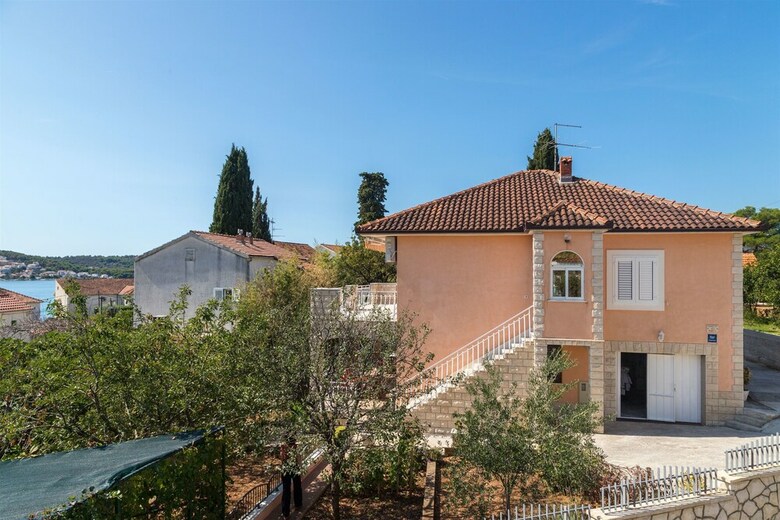 Apartment Dragan