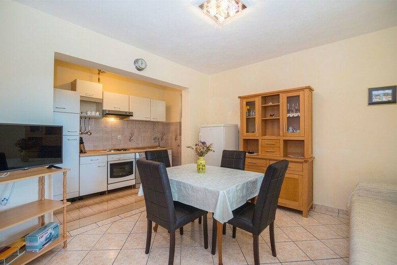 Apartment Dragan