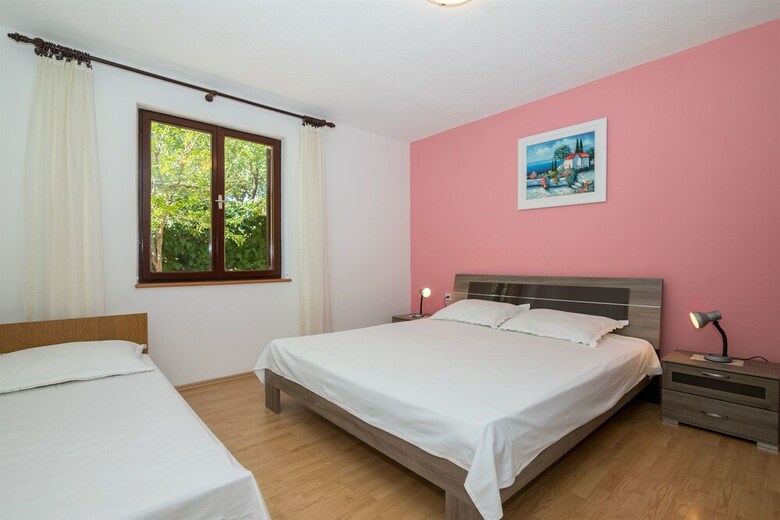 Apartment Dragan
