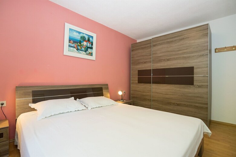 Apartment Dragan