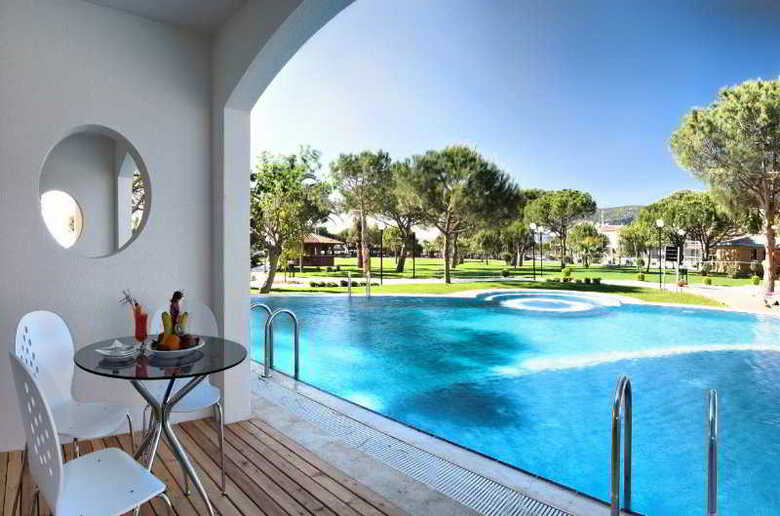 Hotel Batihan Beach Resort & Spa