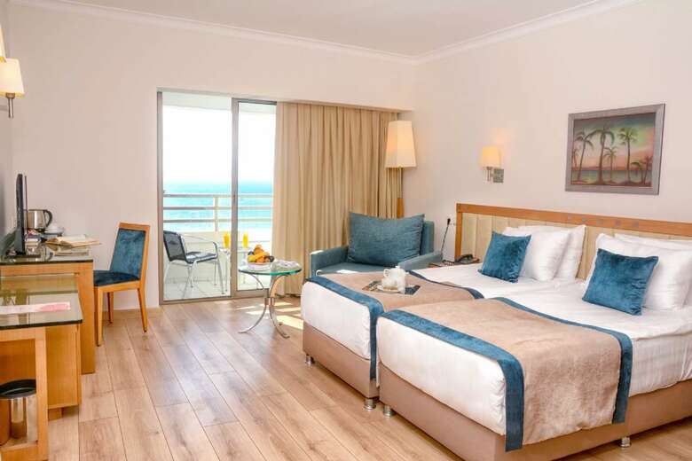 Korumar Deluxe Hotel
