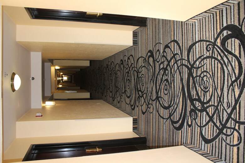Hotel Quality Inn & Suites Airport West
