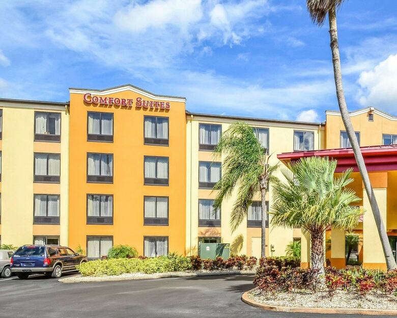 Hotel Comfort Suites