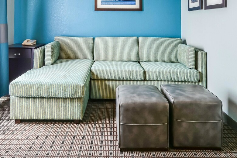Hotel Comfort Suites
